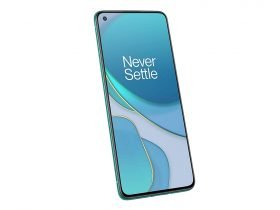 Photo of OnePlus 8T Aquamarine Green.